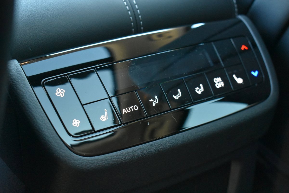 New 2025 INFINITI QX60 Luxe w/ Lighting Package (N94) image 18