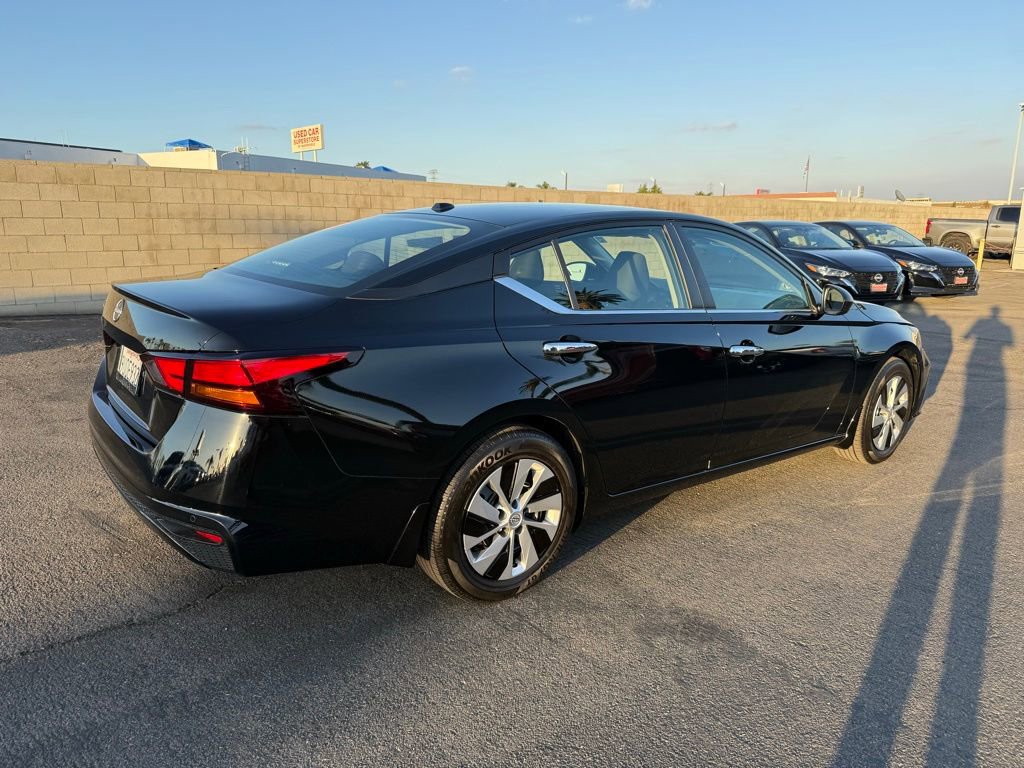 Certified 2025 Nissan Altima 2.5 S image 6