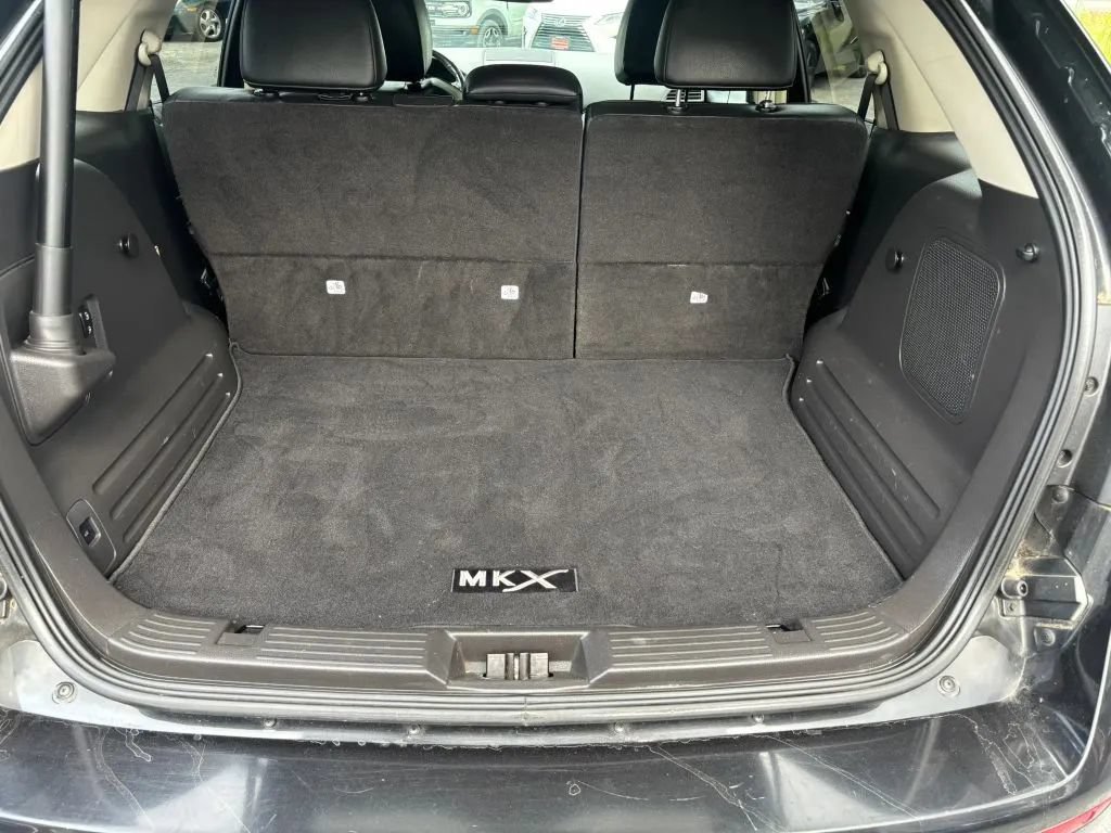 Used 2015 Lincoln MKX AWD w/ Equipment Group 102A image 14
