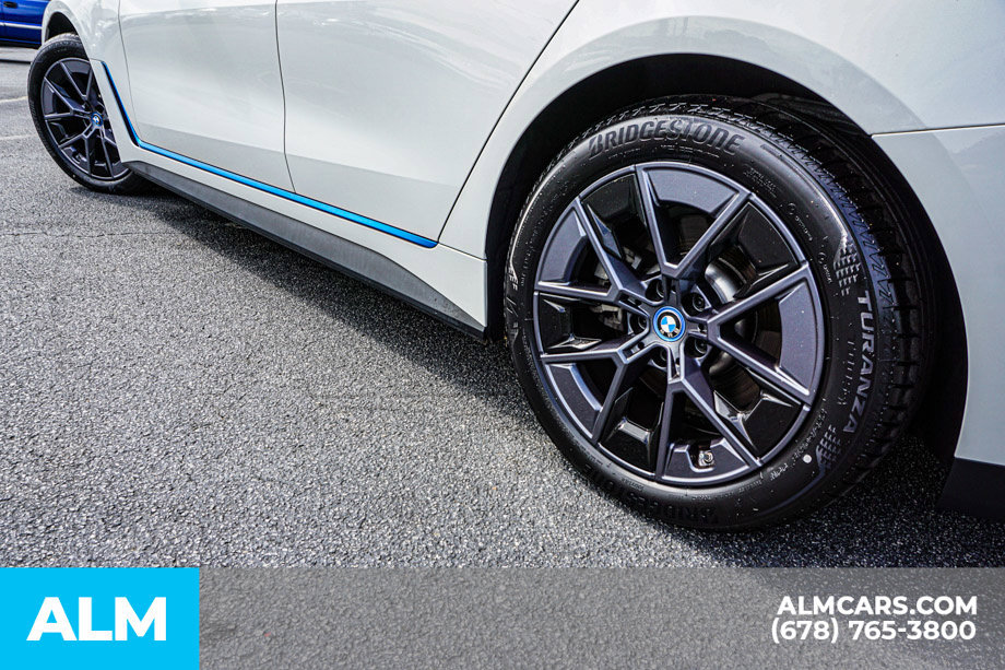 Used 2023 BMW i4 eDrive40 RWD image 16