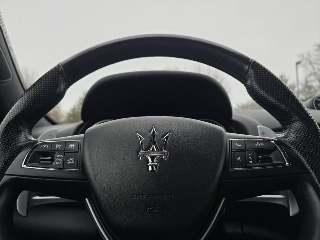 Used 2023 Maserati Levante Modena image 23