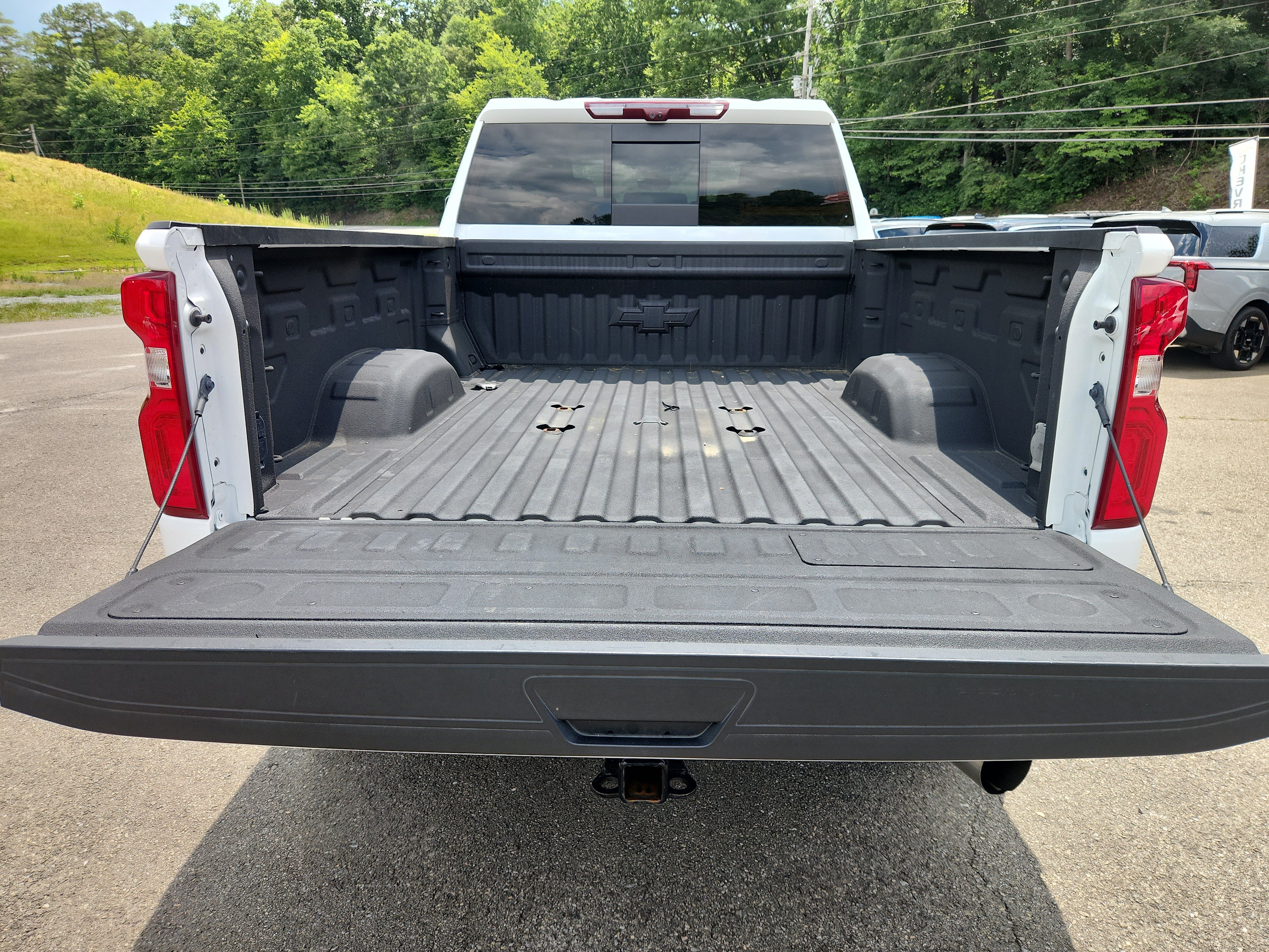 Used 2024 Chevrolet Silverado 2500 LTZ w/ LTZ Convenience Package AWD/4WD image 49