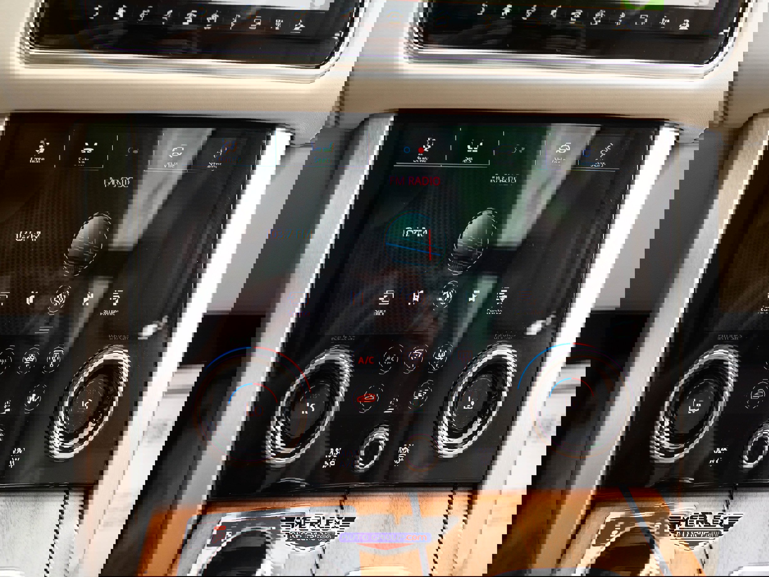 Used 2018 Land Rover Range Rover Supercharged image 36