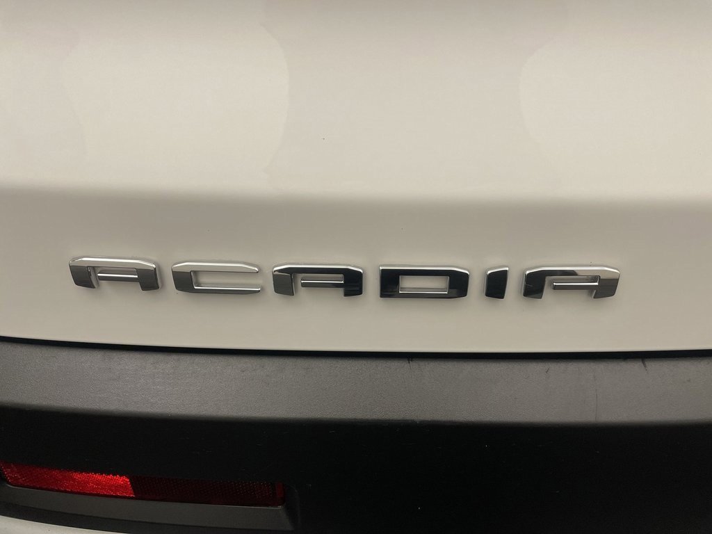 Used 2023 GMC Acadia SLE image 25