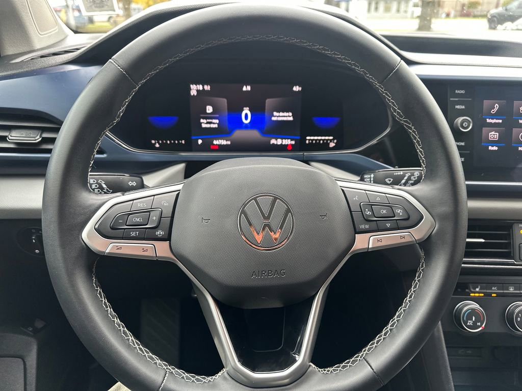 Certified 2022 Volkswagen Taos SE image 7