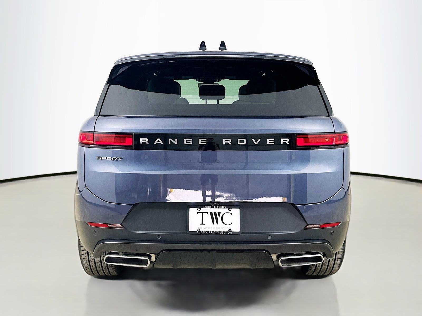 New 2026 Land Rover Range Rover Sport SE AWD/4WD image 6