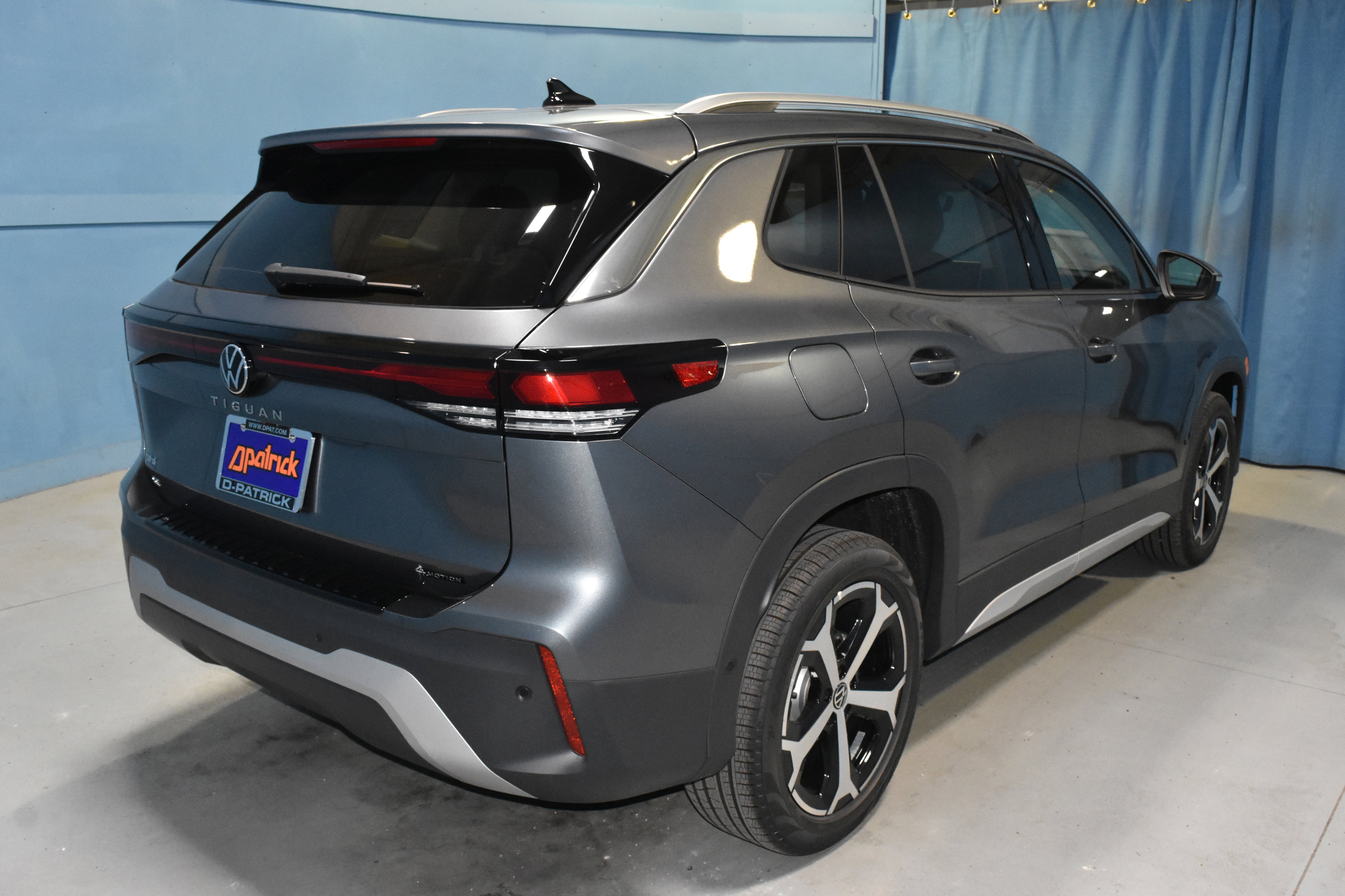 New 2026 Volkswagen Tiguan SE AWD/4WD image 22