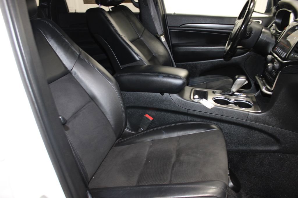 Used 2022 Jeep Grand Cherokee Laredo X image 22