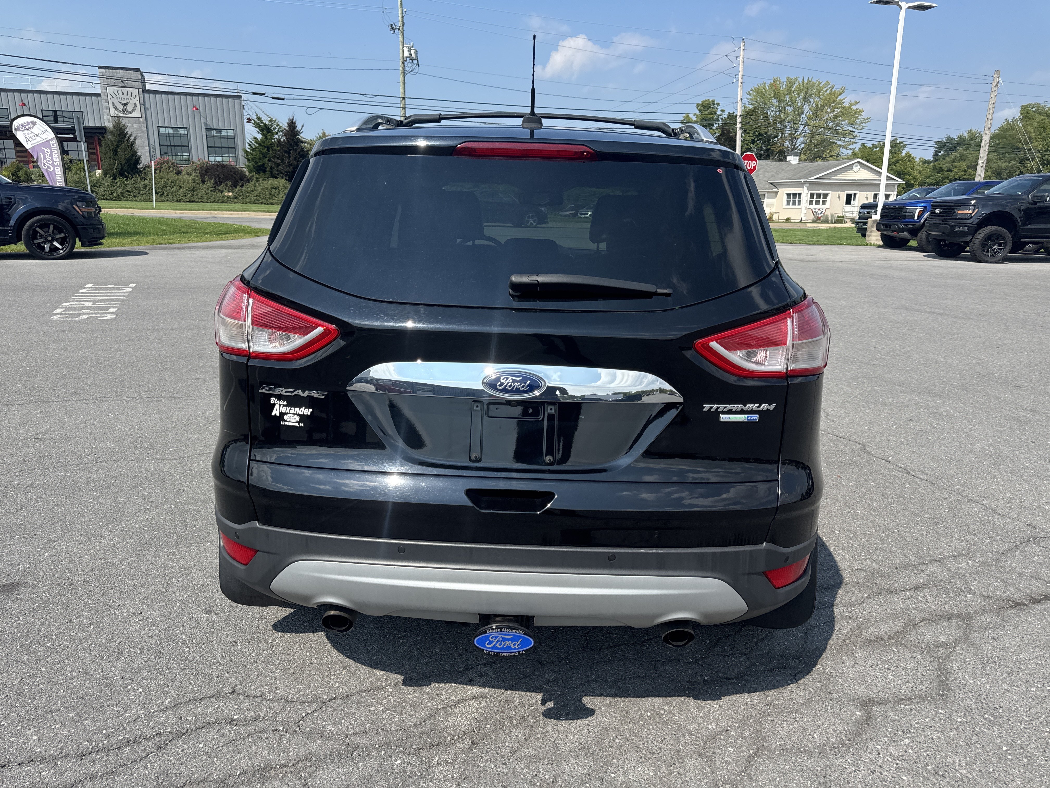 Used 2016 Ford Escape Titanium w/ Equipment Group 301A AWD/4WD image 4