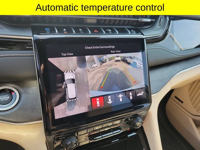Used 2023 Jeep Grand Cherokee 4WD 4xe w/ Luxury Tech Group II image 15