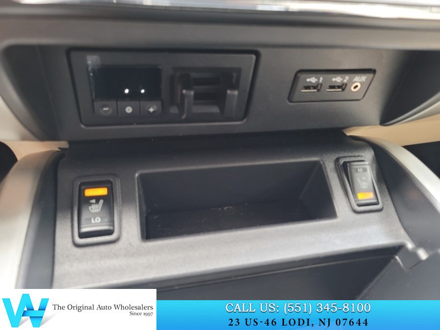 Used 2019 Nissan Titan SL AWD/4WD image 26
