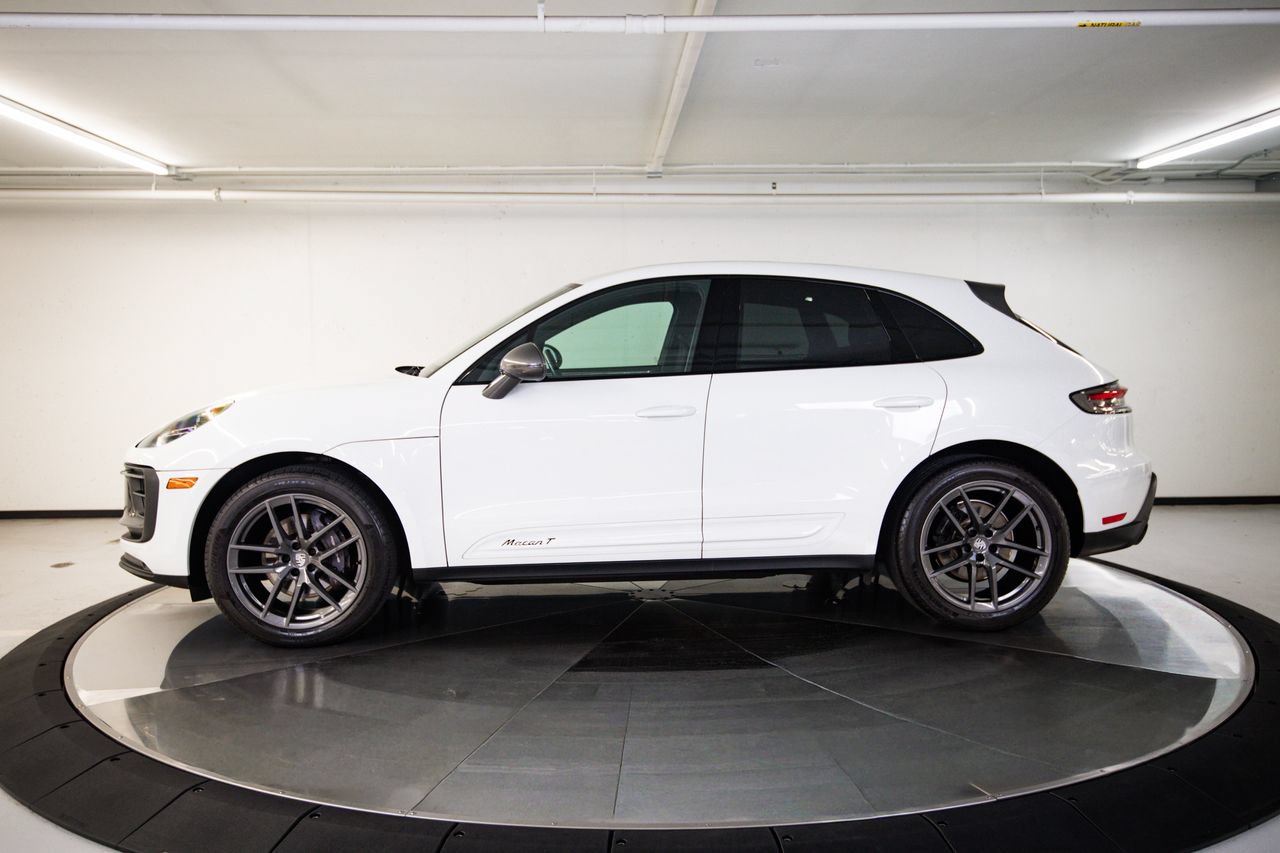 Certified 2024 Porsche Macan Turbo AWD/4WD image 2