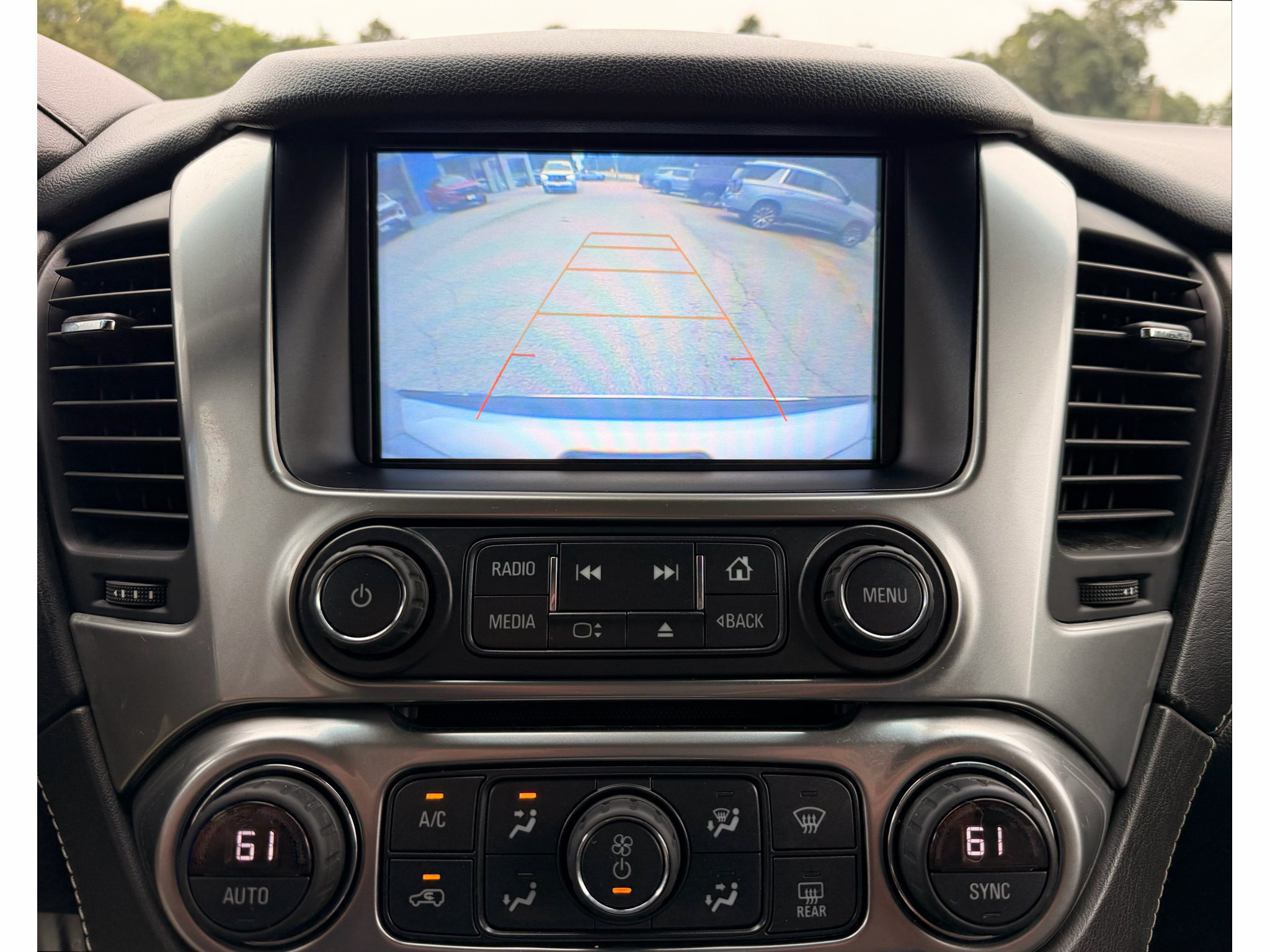 Used 2020 Chevrolet Tahoe Premier RWD image 11