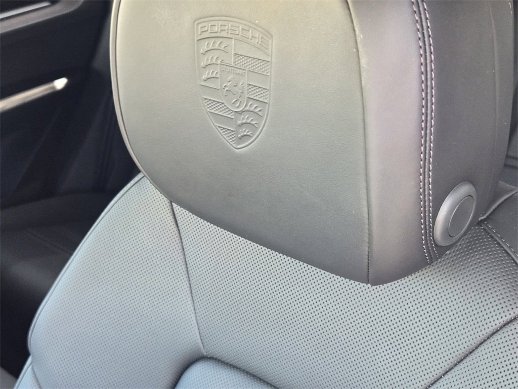 Used 2025 Porsche Cayenne S image 17