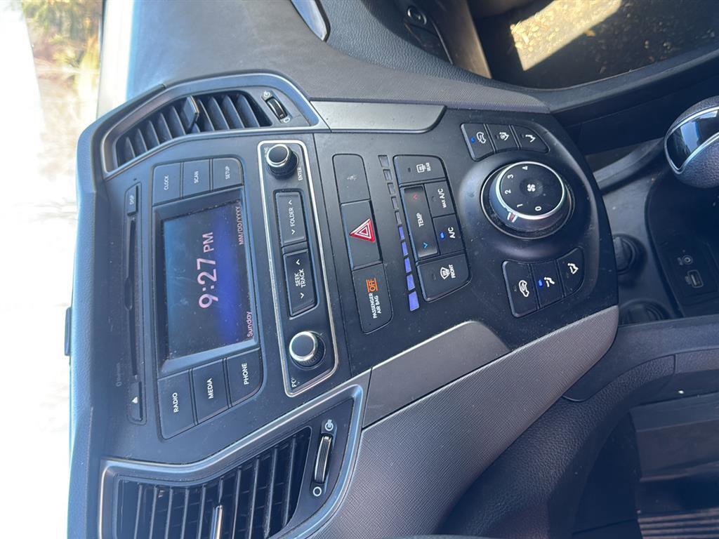 Used 2018 Hyundai Santa Fe Sport AWD/4WD image 4