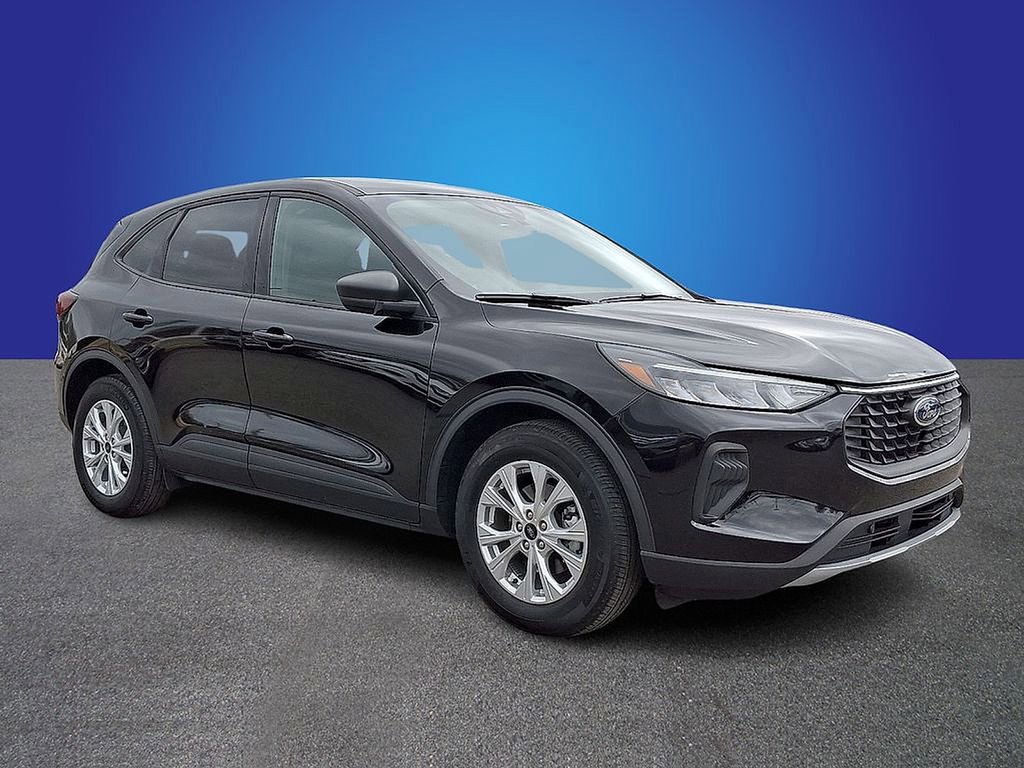 Used 2025 Ford Escape Active FWD image 2