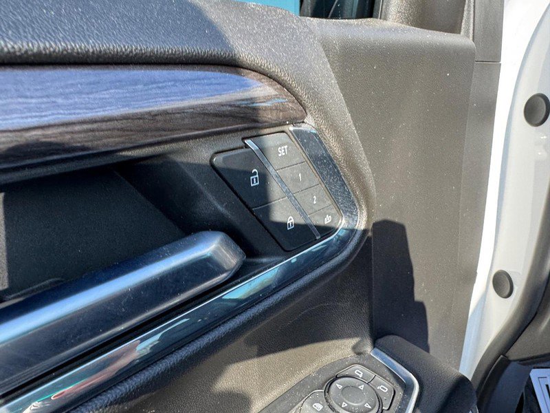 Used 2024 Chevrolet Silverado 1500 LTZ image 18