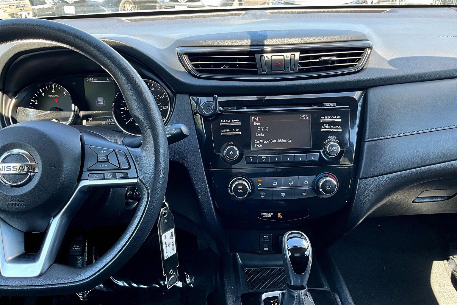 Used 2017 Nissan Rogue S image 6