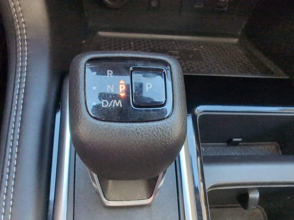 Used 2022 Nissan Pathfinder Platinum w/ Cargo Package image 29