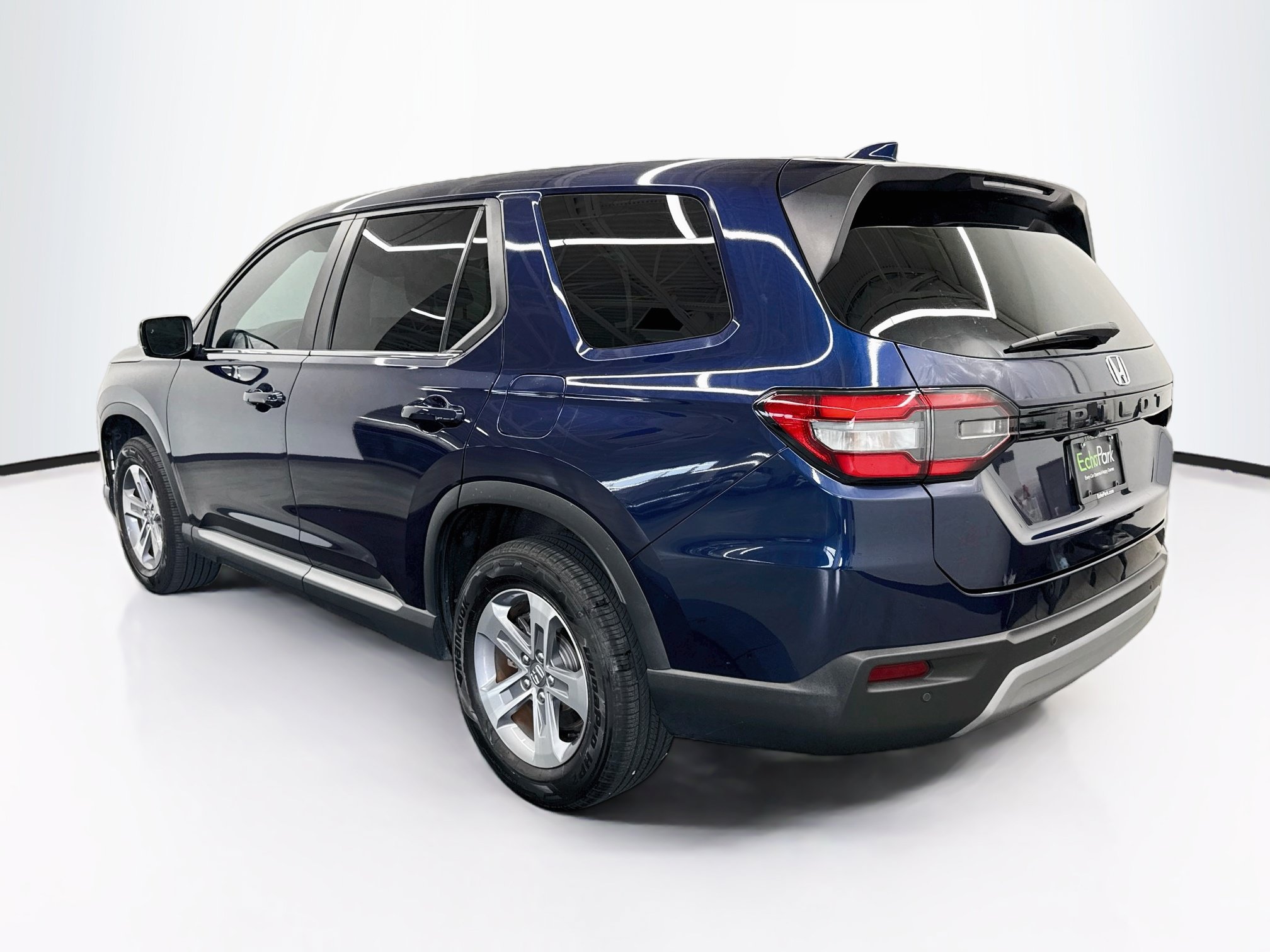 Used 2025 Honda Pilot EX-L image 5