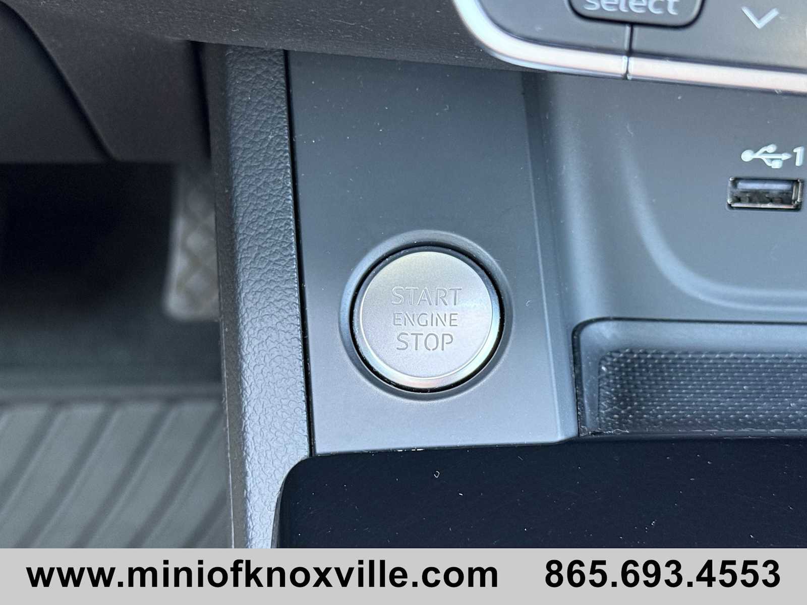 Used 2023 Audi A4 2.0T Premium w/ Convenience Package image 21