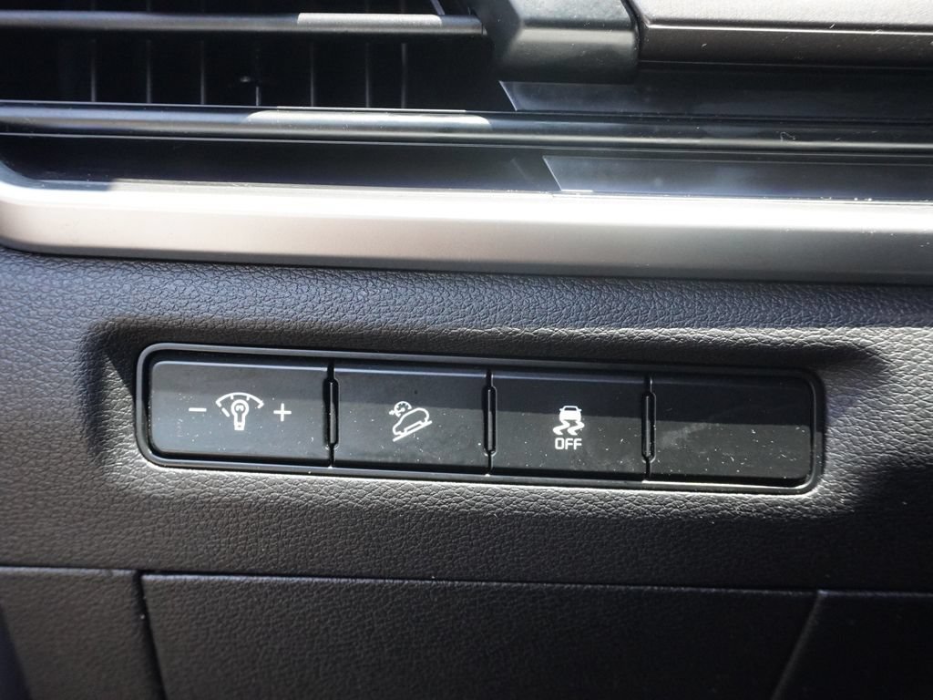 Used 2023 Kia Telluride LX AWD/4WD image 35