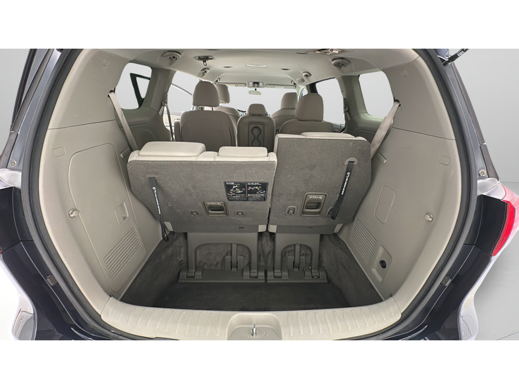 Used 2017 Kia Sedona LX FWD image 22