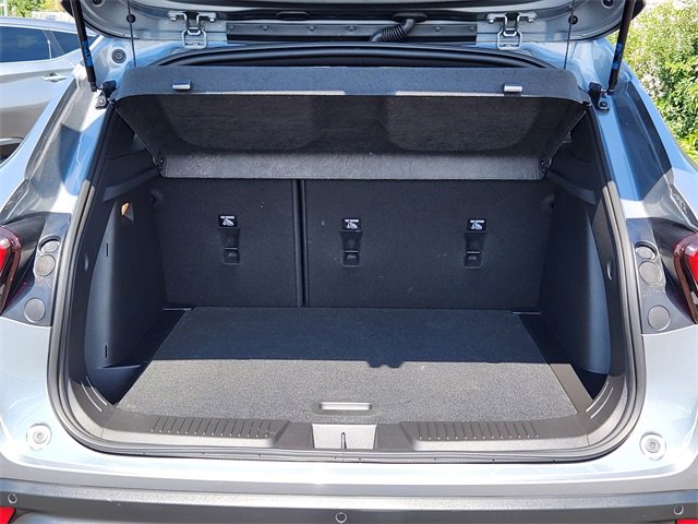 Used 2024 Chevrolet Trax RS w/ Driver Confidence Package image 16