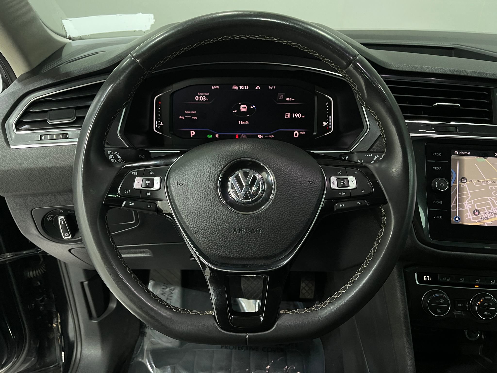 Used 2021 Volkswagen Tiguan SEL AWD/4WD image 23