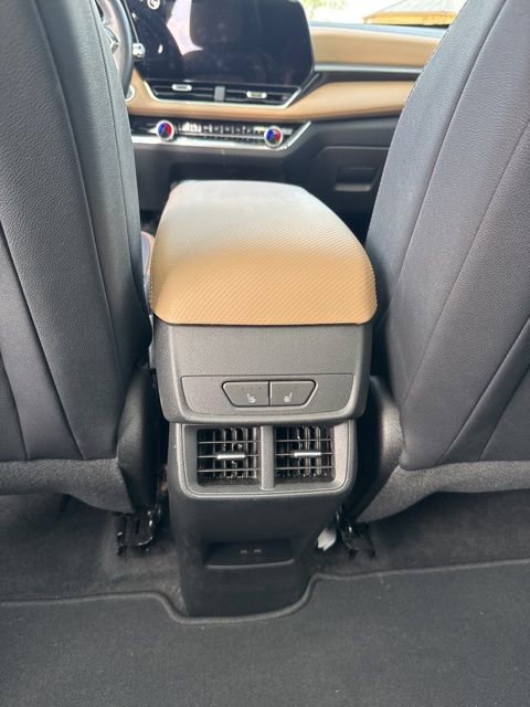 Used 2025 Chevrolet Equinox ACTIV w/ Safety and Technology Package image 7