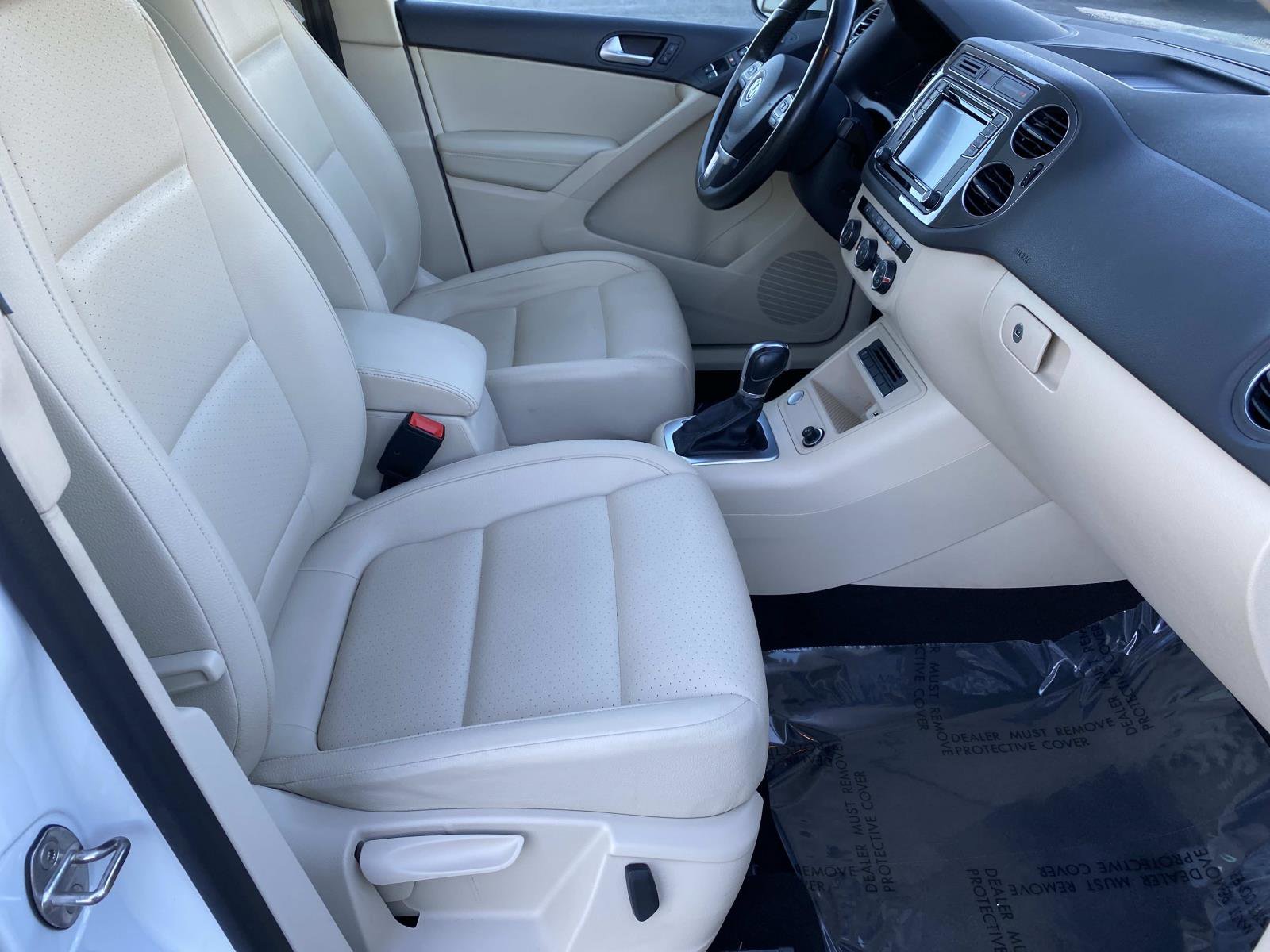 Used 2017 Volkswagen Tiguan Wolfsburg Edition image 21