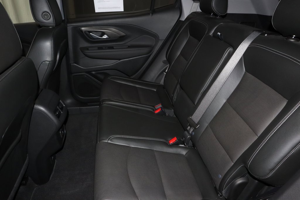 Used 2022 GMC Terrain SLT image 21