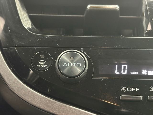 Used 2022 Toyota Camry SE FWD image 23