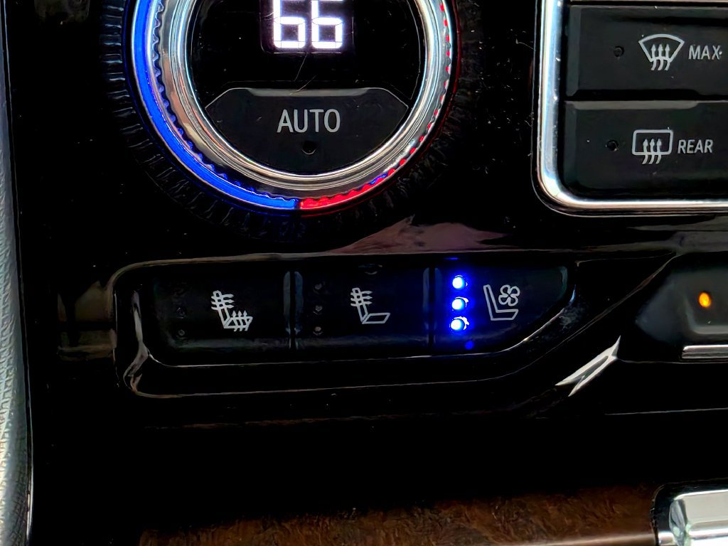 Used 2021 GMC Yukon Denali AWD/4WD image 51