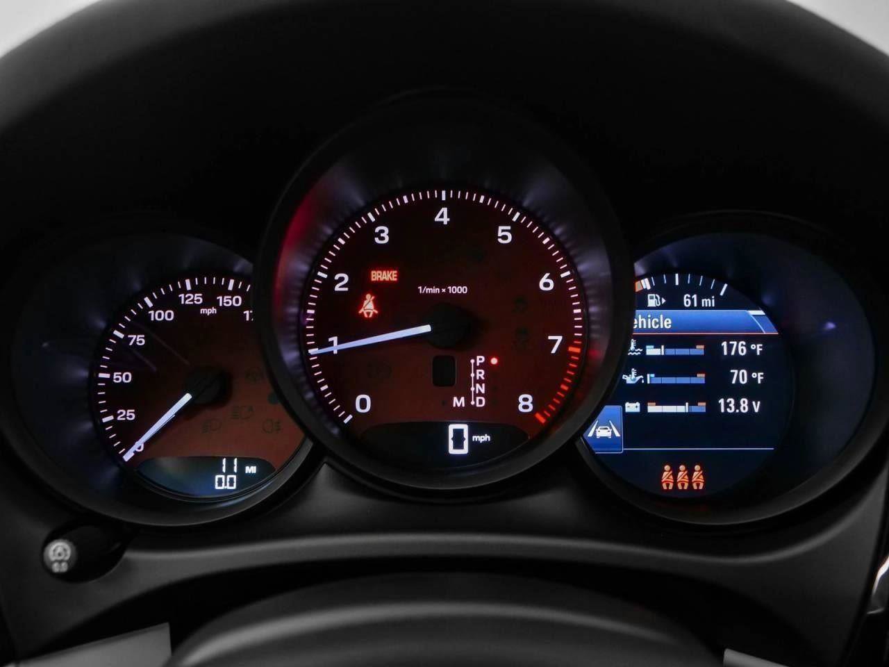 New 2025 Porsche Macan image 71