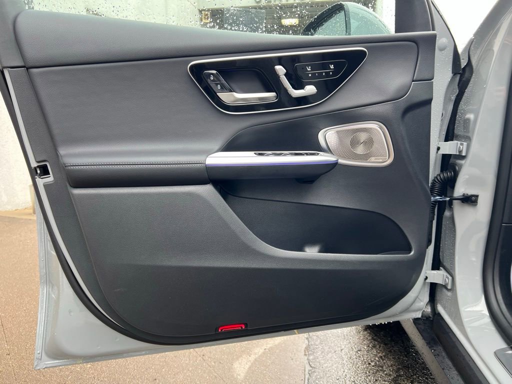 Certified 2026 Mercedes-Benz GLC 300 image 11