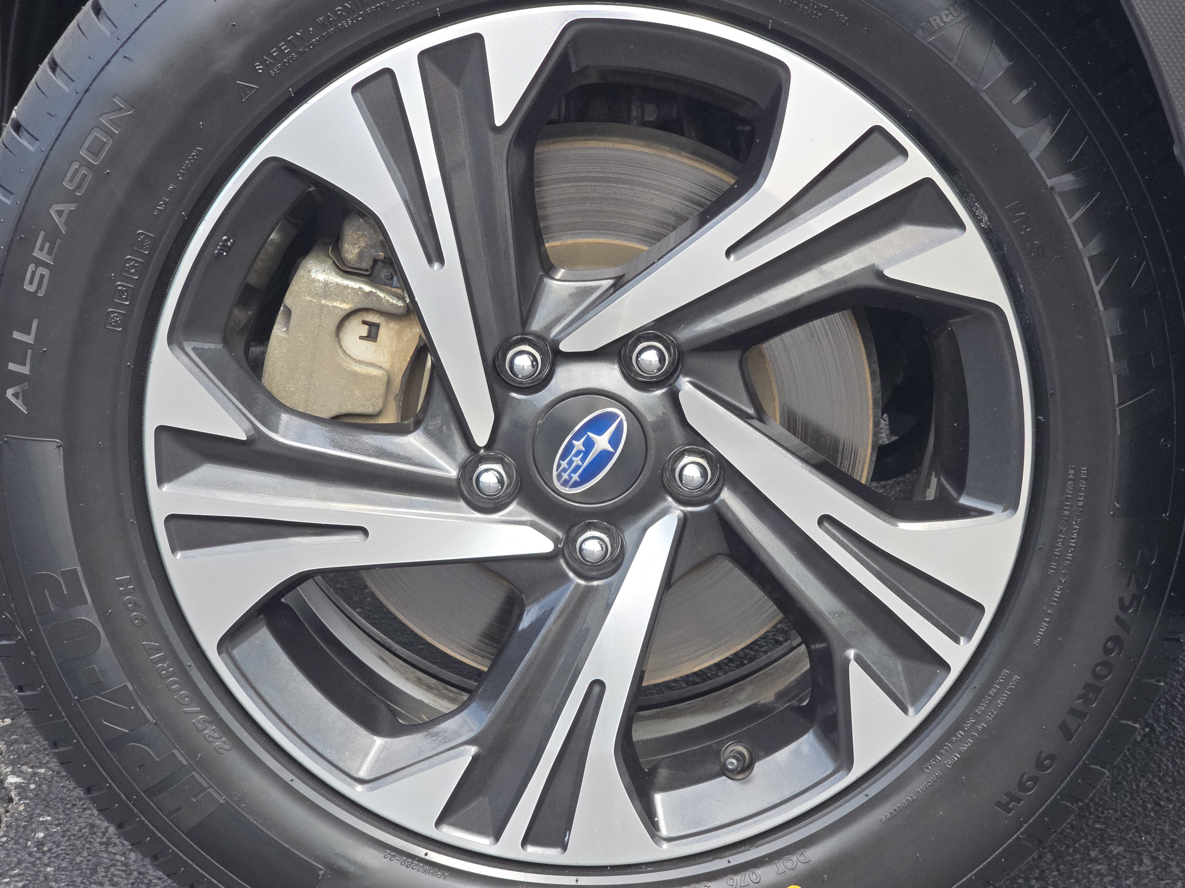 Used 2024 Subaru Crosstrek 2.0i Premium AWD/4WD image 14