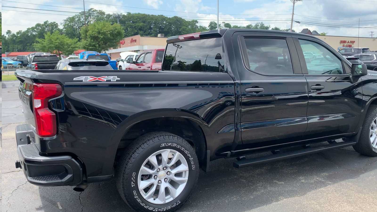 Certified 2021 Chevrolet Silverado 1500 Custom AWD/4WD image 8