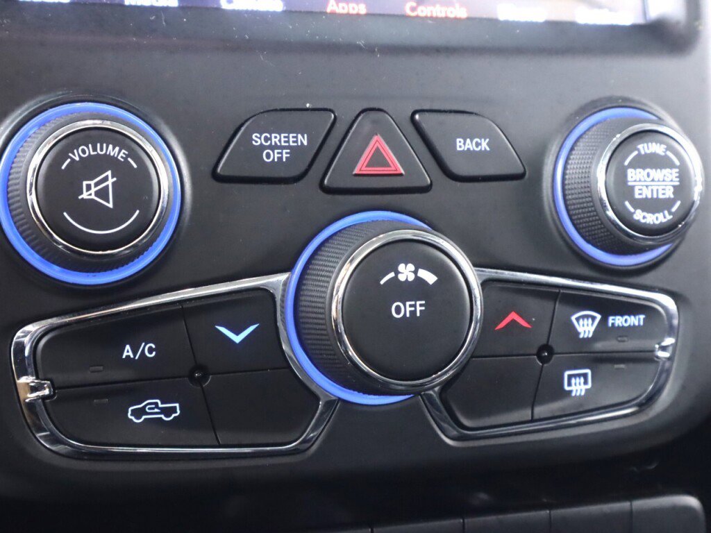 Used 2018 RAM 1500 Sport image 21