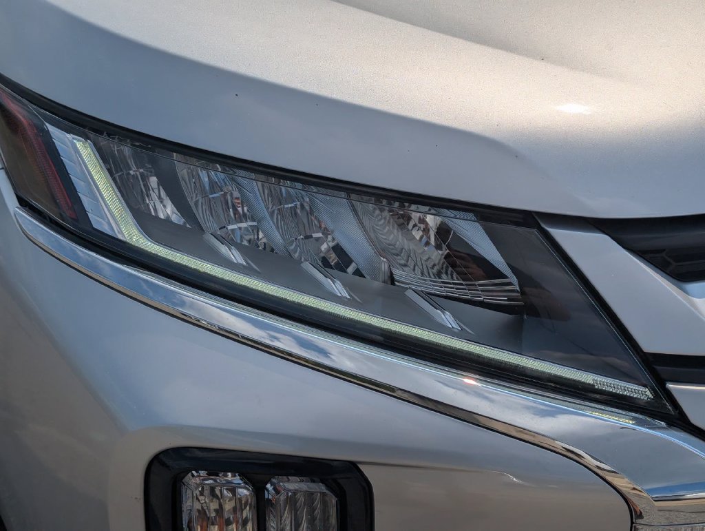 Used 2024 Mitsubishi Outlander Sport SE AWD/4WD image 4