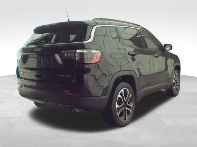 Used 2022 Jeep Compass Limited w/ Sun and Sound Group image 2