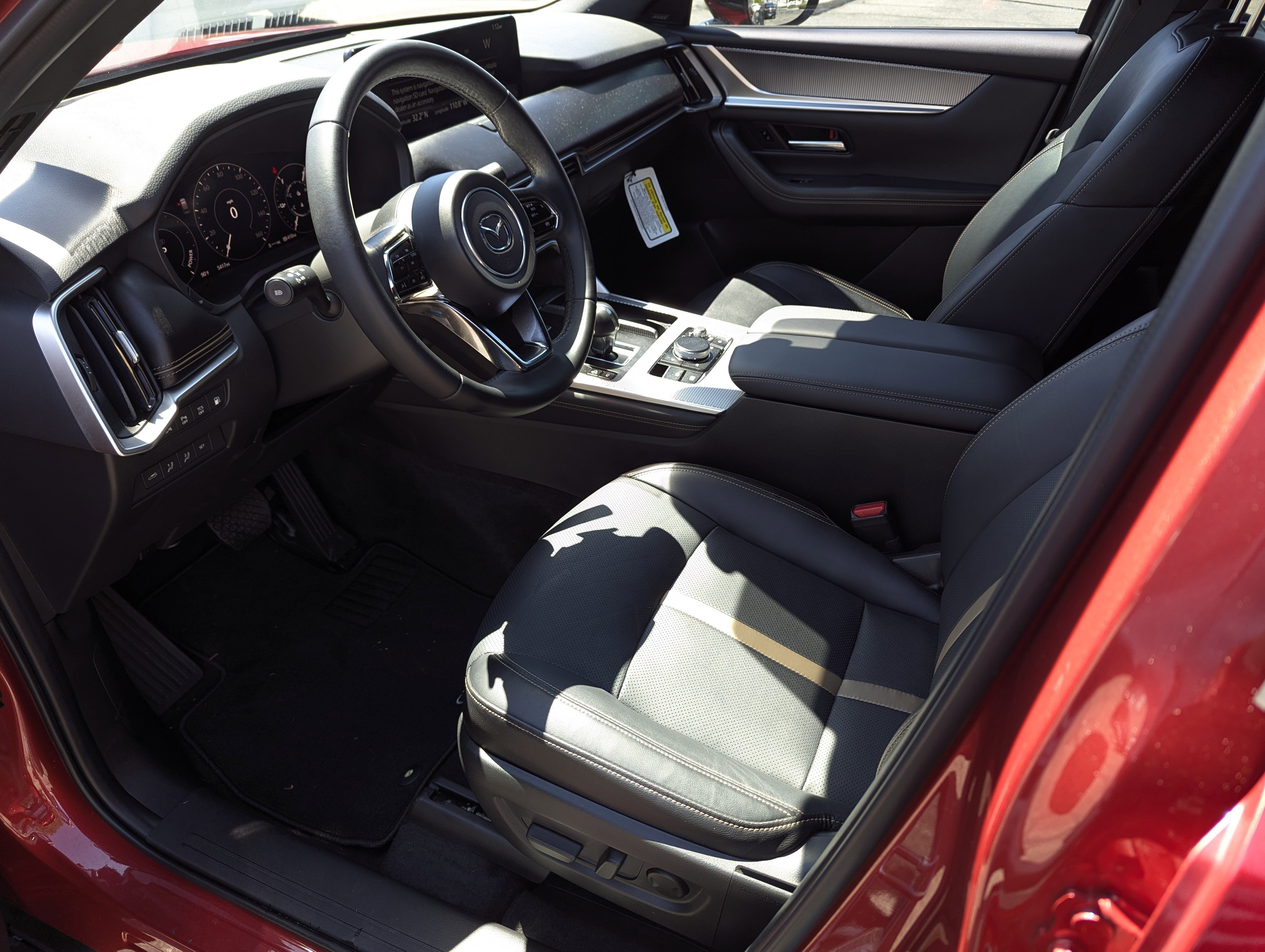 Certified 2025 MAZDA CX-70 Plug-In Hybrid w/ Premium Plus AWD/4WD image 9