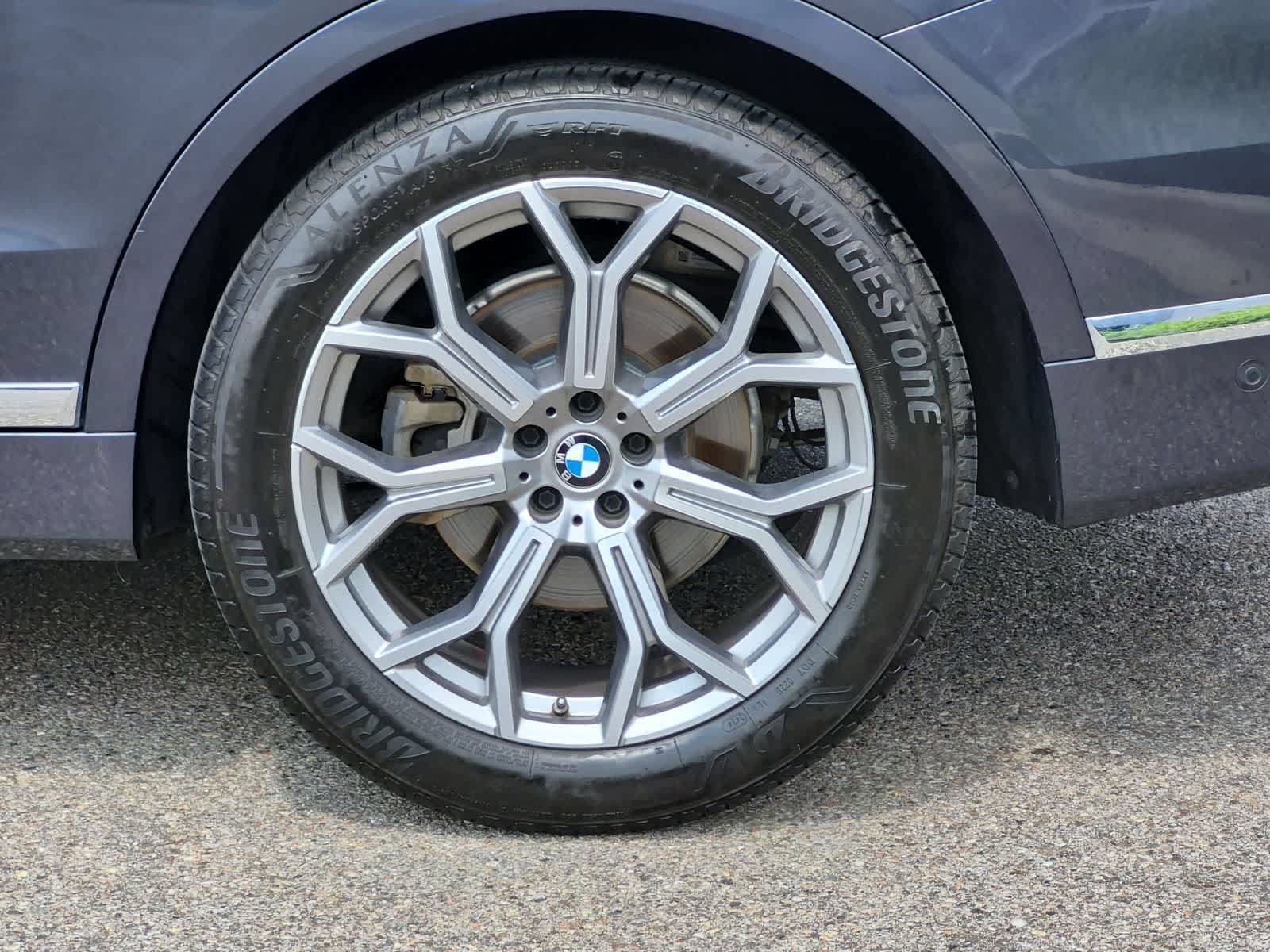 Used 2019 BMW X7 xDrive40i w/ Luxury Seating Package AWD/4WD image 14