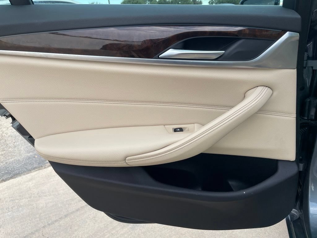 Used 2018 BMW 540i RWD image 22