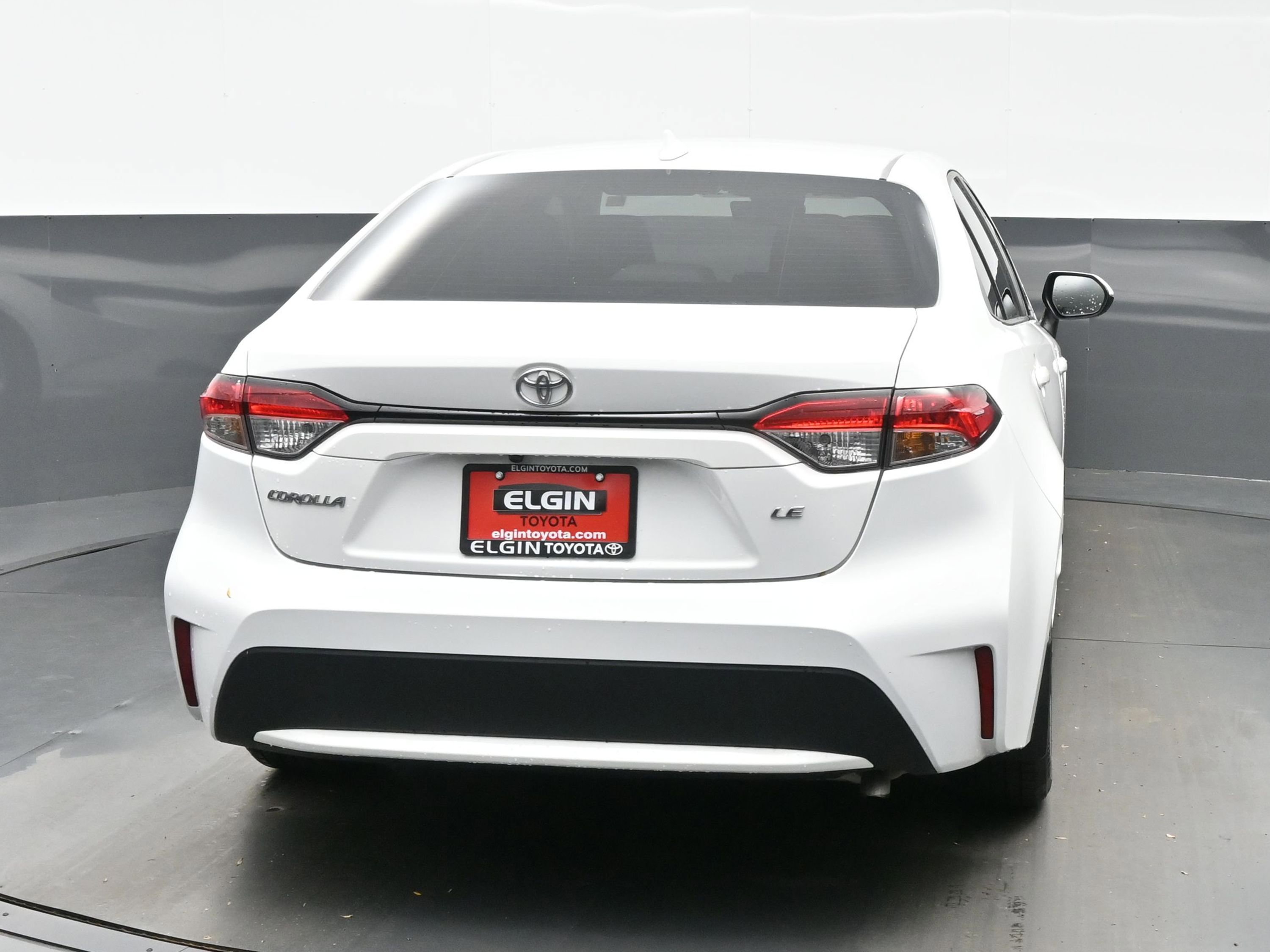 Used 2022 Toyota Corolla LE image 5