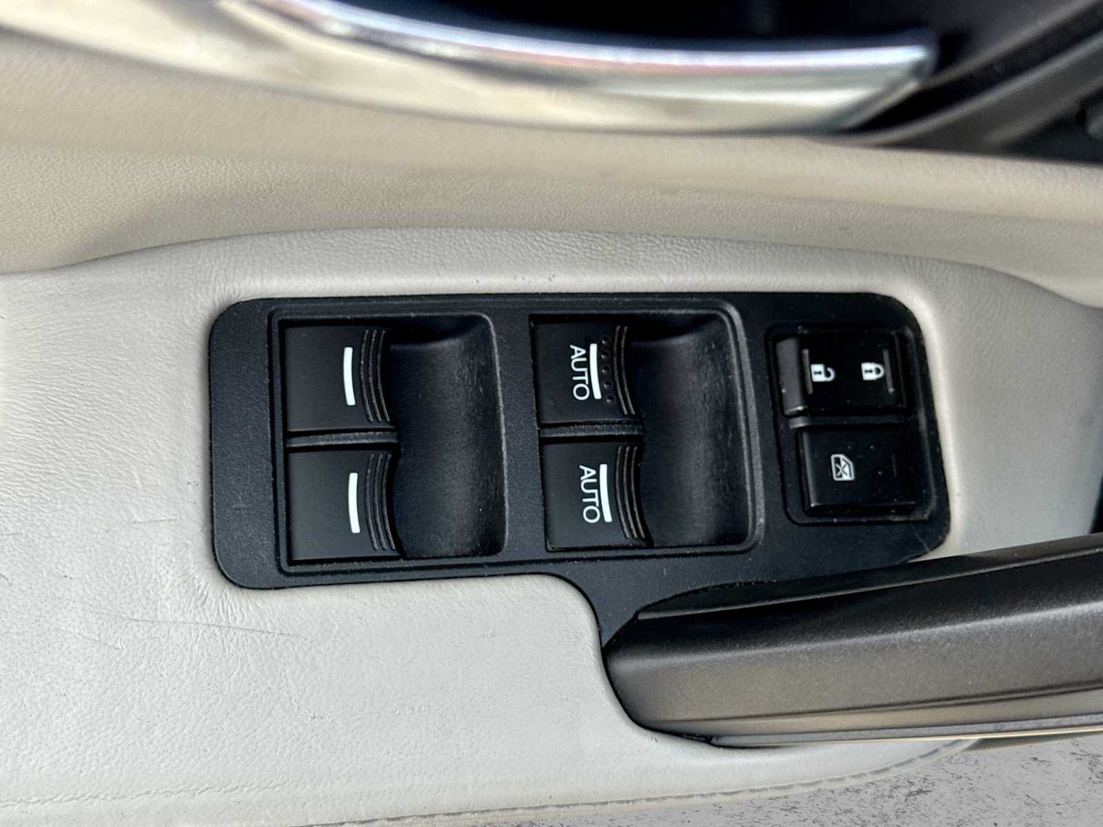 Used 2012 Acura TL w/ Technology Package AWD/4WD image 16