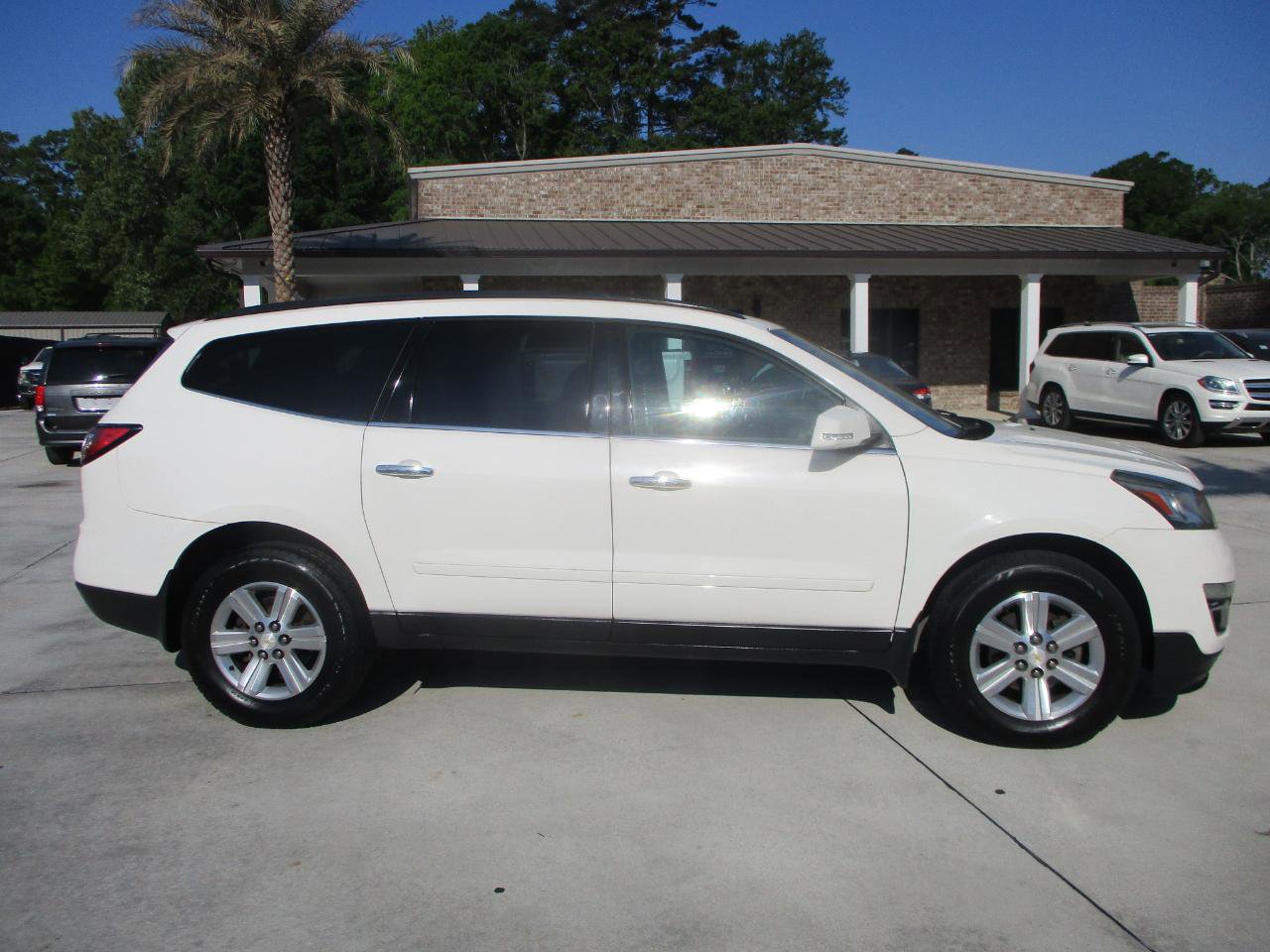 Used 2014 Chevrolet Traverse LT image 13