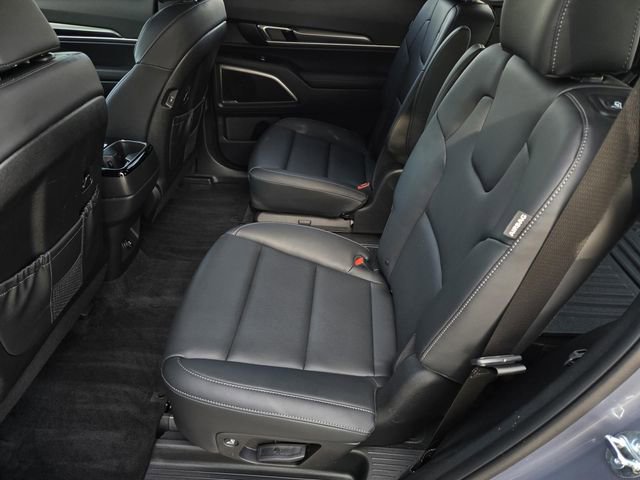Certified 2025 Kia Telluride S image 14