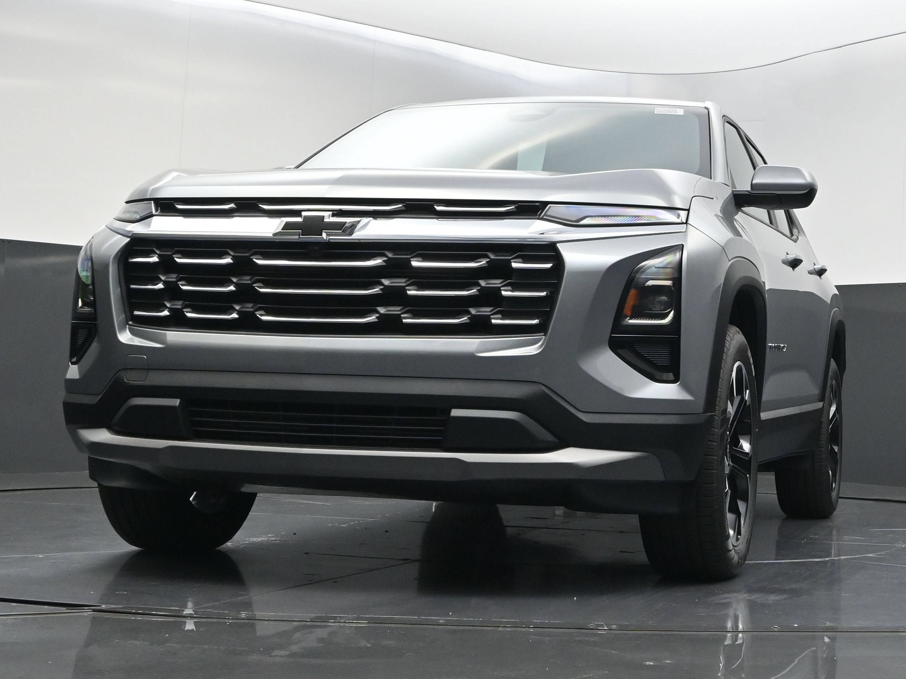 New 2027 Chevrolet Equinox LT w/ Convenience Package II FWD image 40