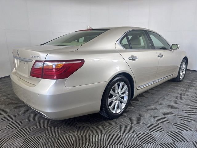 Used 2010 Lexus LS 460 RWD image 3